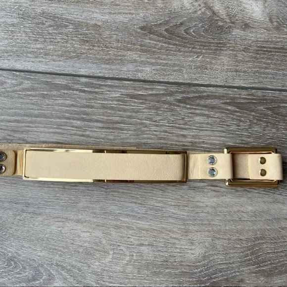 GUESS by Marciano Metal-Plate Leather  Belt - Picture 4 of 16